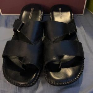 Naturalizer black sandals
